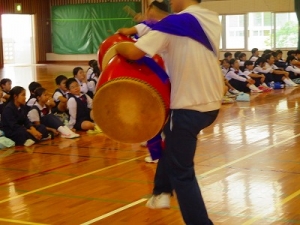 11月26日（水）に小学5年生と高校2年生の交流会が行われました。の写真