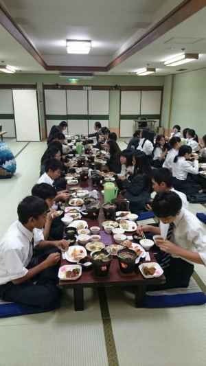 中学2年生の修学旅行（10月14日～17日）の写真