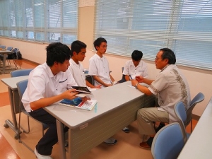 沖縄国際大学の説明会が実施されました。の写真